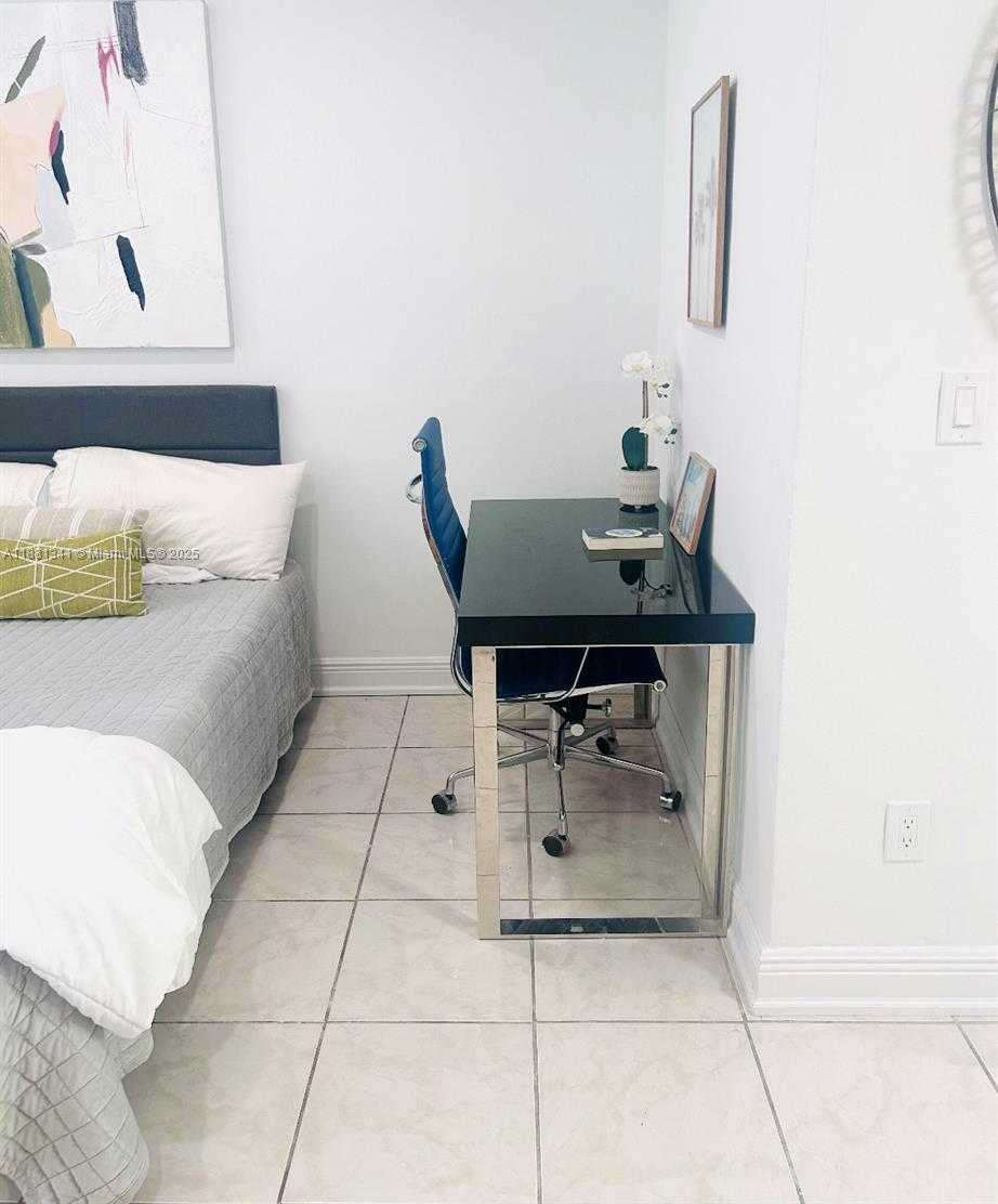 Small Image of 1011 EUCLID AVE #4, Miami Beach Number 8