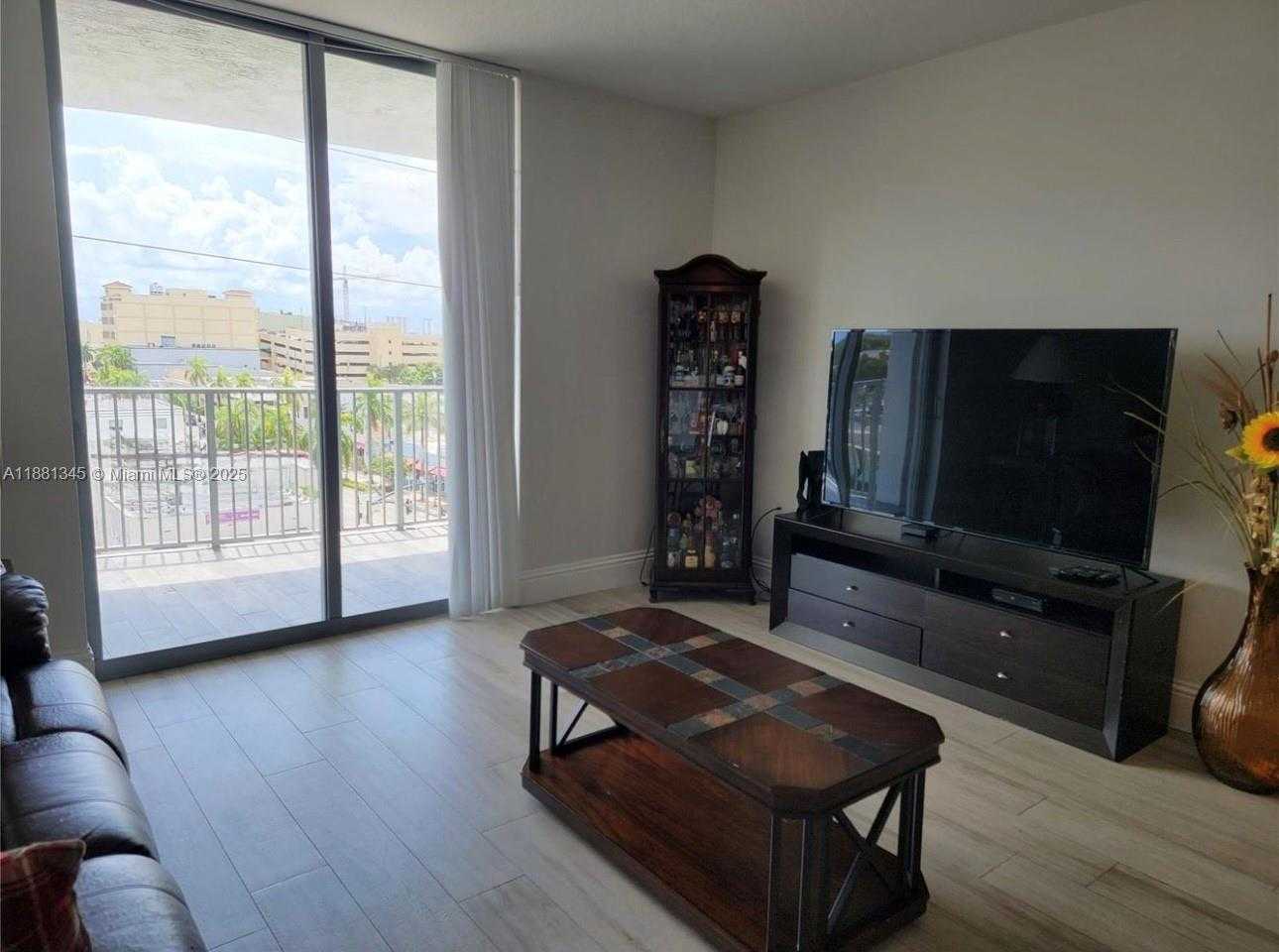 Small Image of 140 SOUTH DIXIE HWY #519, Hollywood Number 2