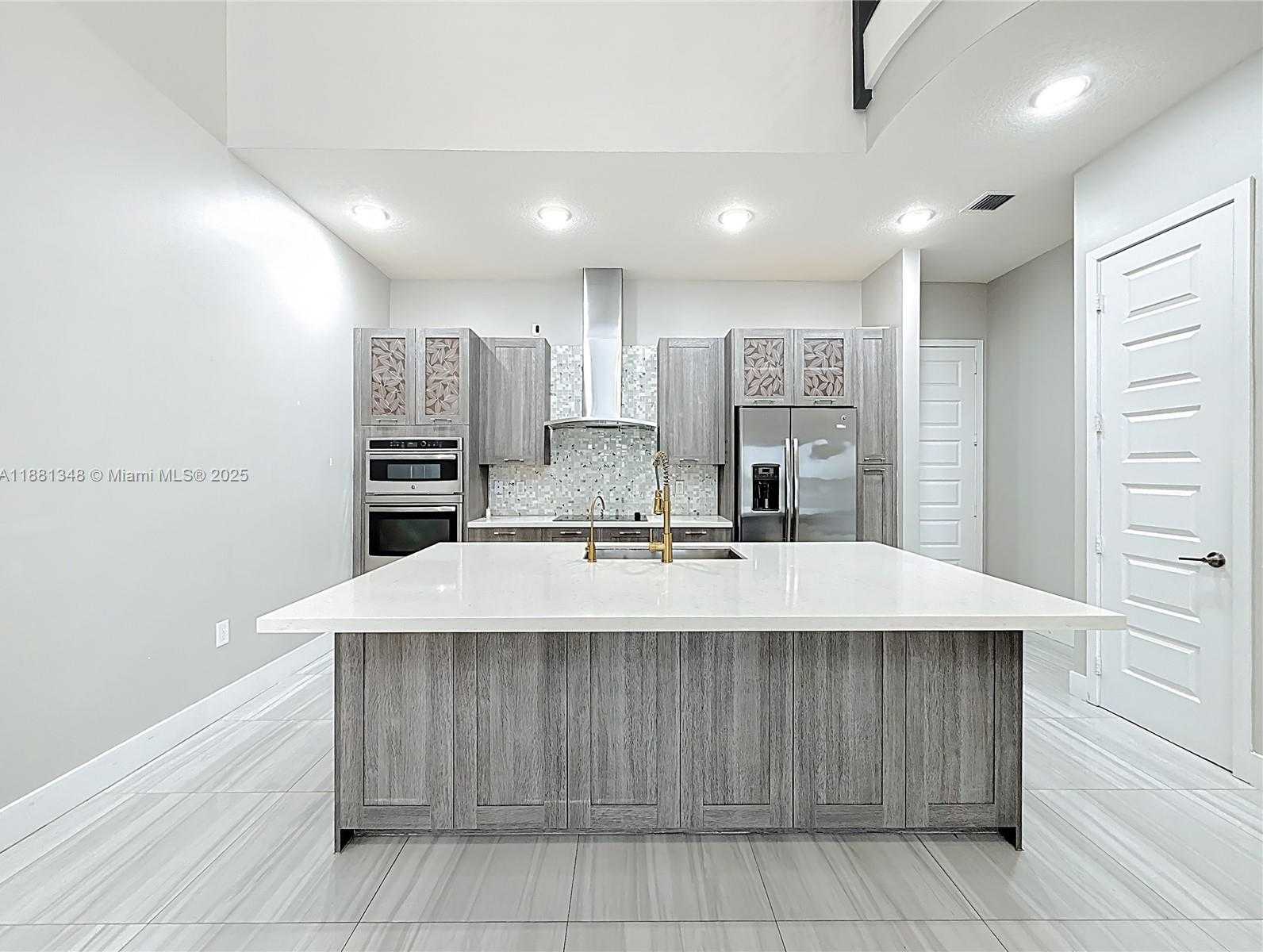 Small Image of 15530 NORTH WEST 89TH CT, Miami Lakes Number 15