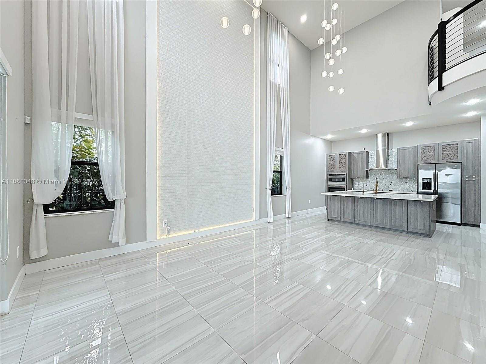 Small Image of 15530 NORTH WEST 89TH CT, Miami Lakes Number 18
