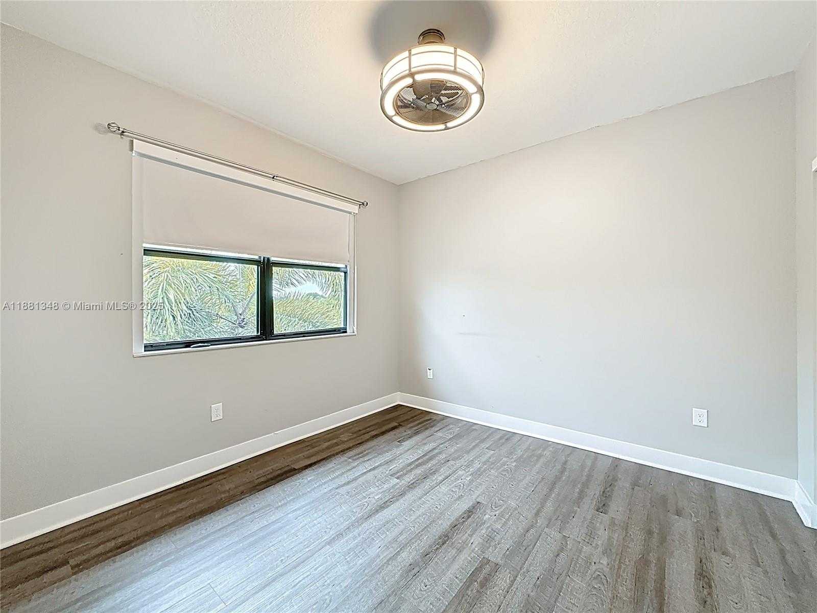 Small Image of 15530 NORTH WEST 89TH CT, Miami Lakes Number 29
