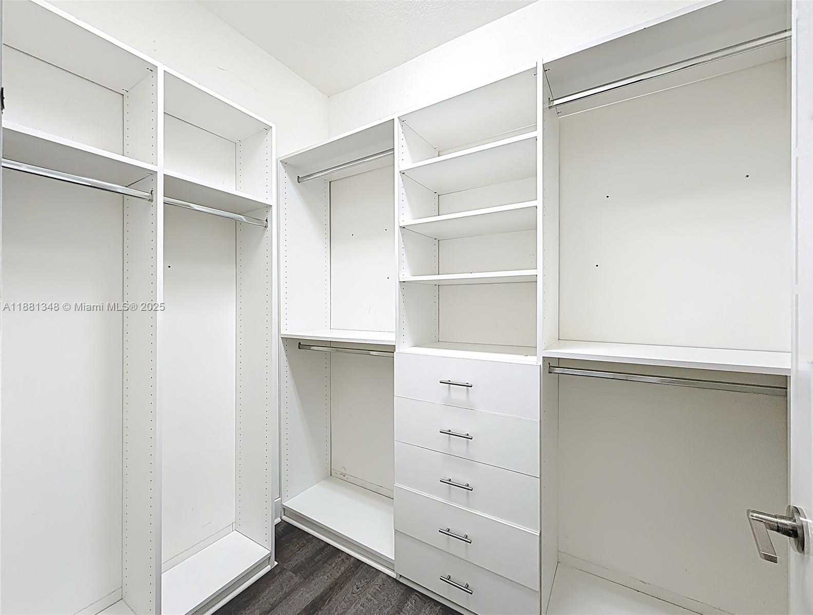 Small Image of 15530 NORTH WEST 89TH CT, Miami Lakes Number 35