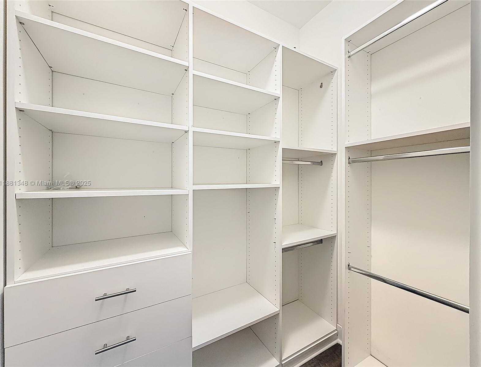 Small Image of 15530 NORTH WEST 89TH CT, Miami Lakes Number 42