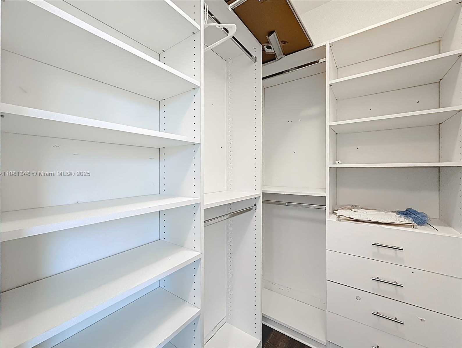 Small Image of 15530 NORTH WEST 89TH CT, Miami Lakes Number 46