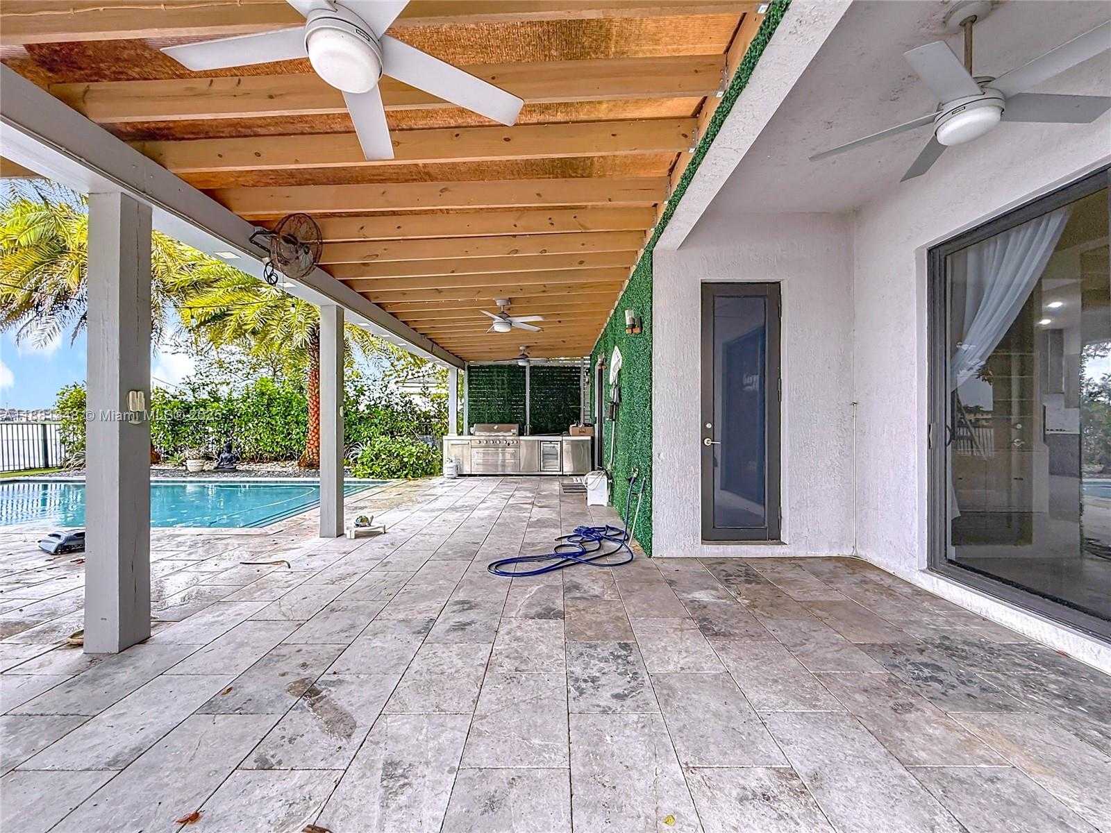Small Image of 15530 NORTH WEST 89TH CT, Miami Lakes Number 54