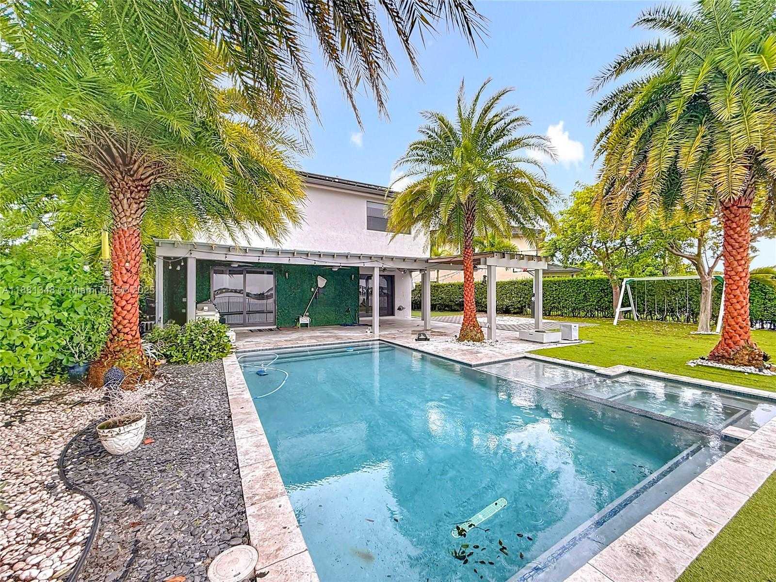 Small Image of 15530 NORTH WEST 89TH CT, Miami Lakes Number 73