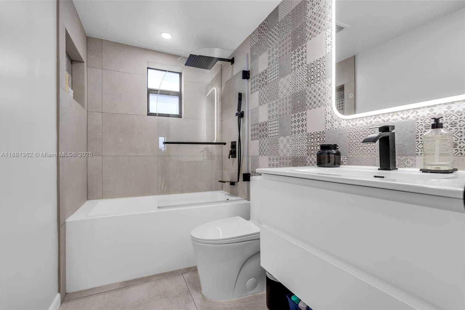 Small Image of 1642 SOUTH WEST 16TH ST, Miami Number 14
