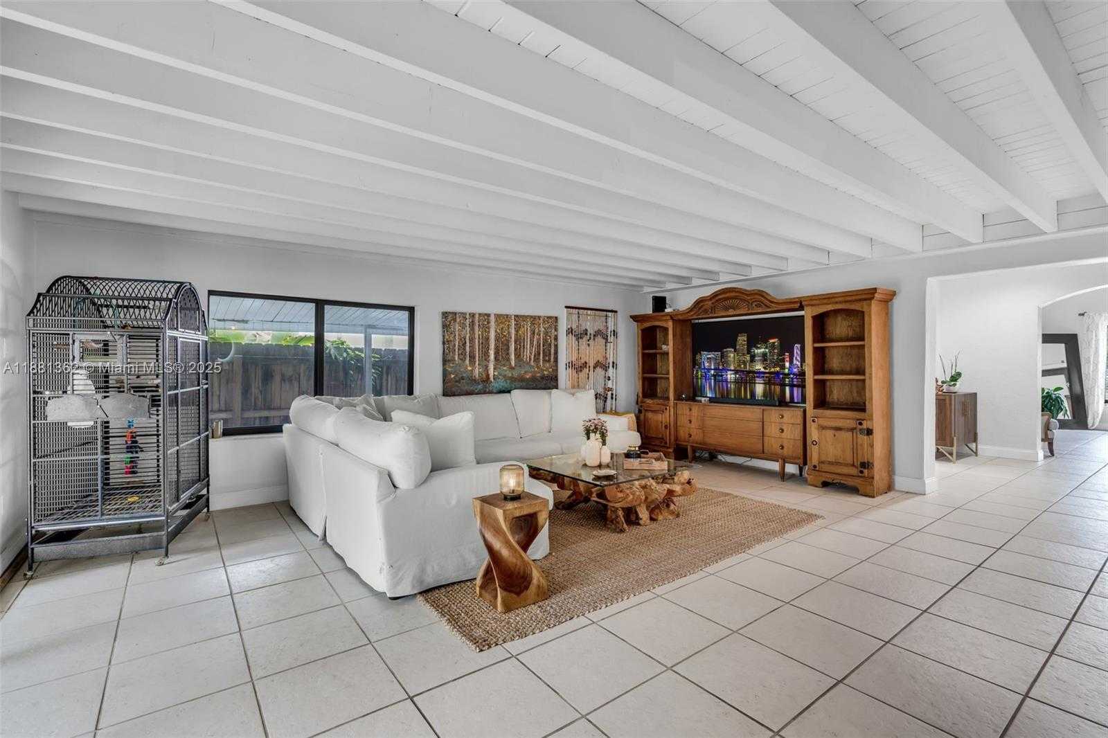 Small Image of 1642 SOUTH WEST 16TH ST, Miami Number 9