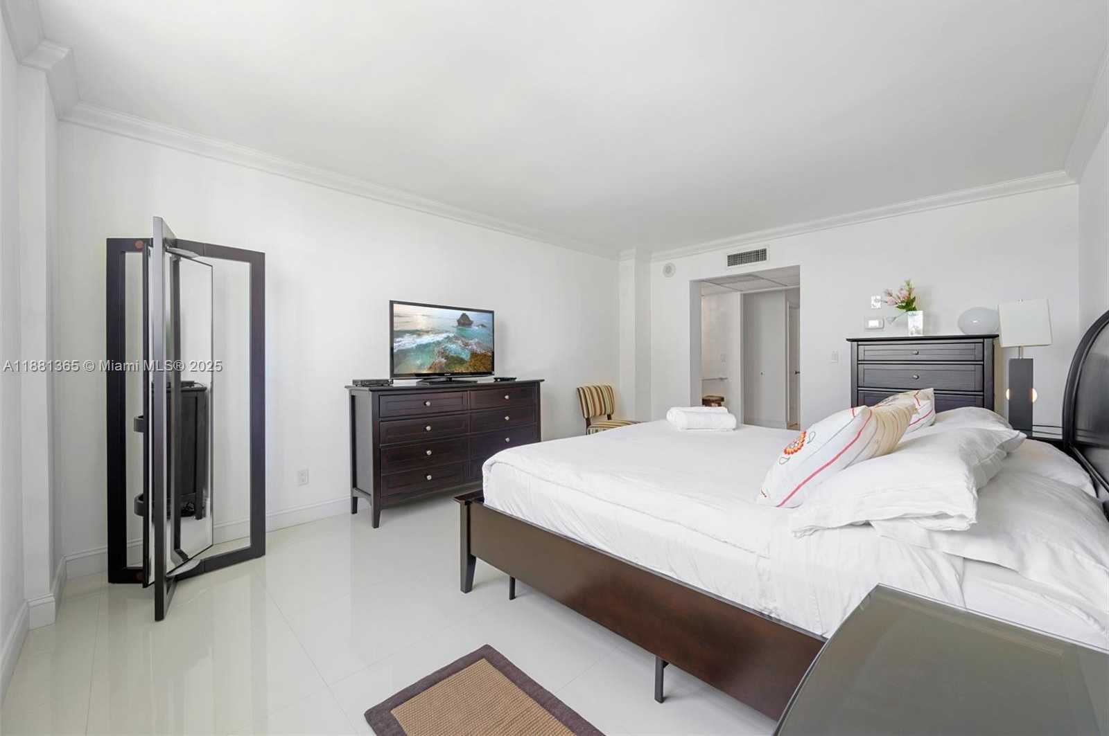 Small Image of 19370 COLLINS AVE #1103, Sunny Isles Beach Number 12