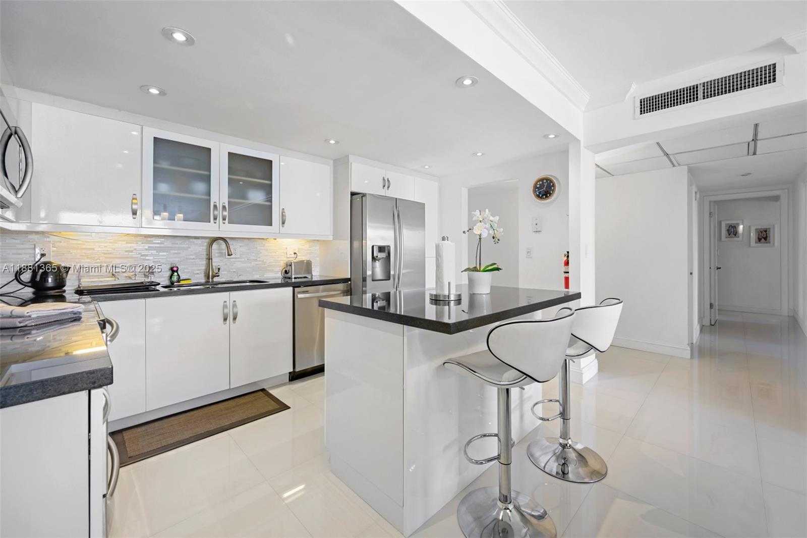 Small Image of 19370 COLLINS AVE #1103, Sunny Isles Beach Number 9