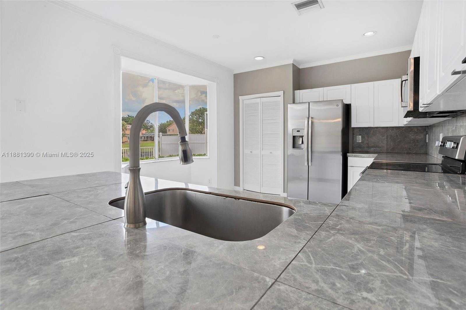 Small Image of 10096 COUNTRY BROOK RD, Boca Raton Number 10