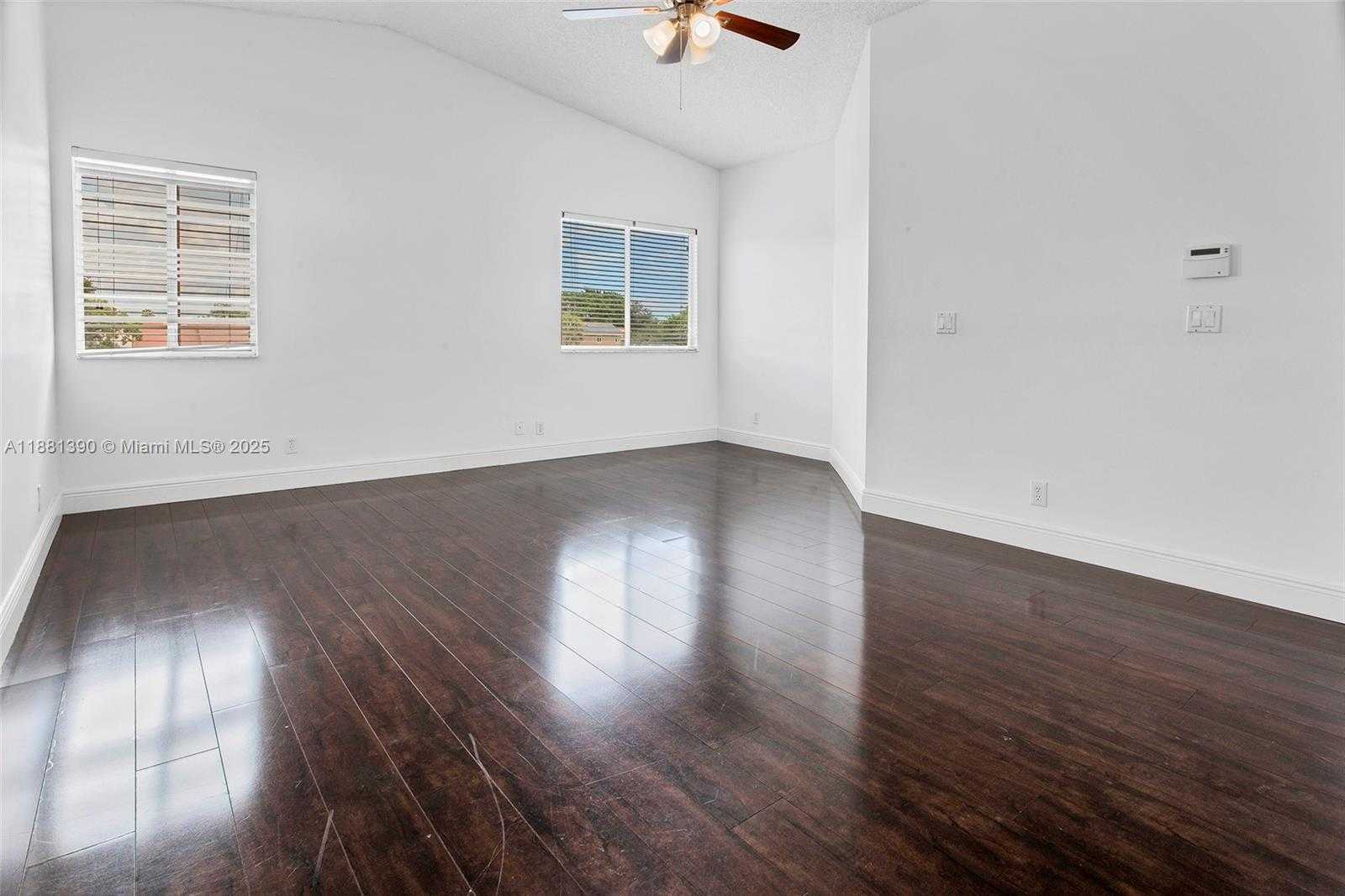 Small Image of 10096 COUNTRY BROOK RD, Boca Raton Number 19