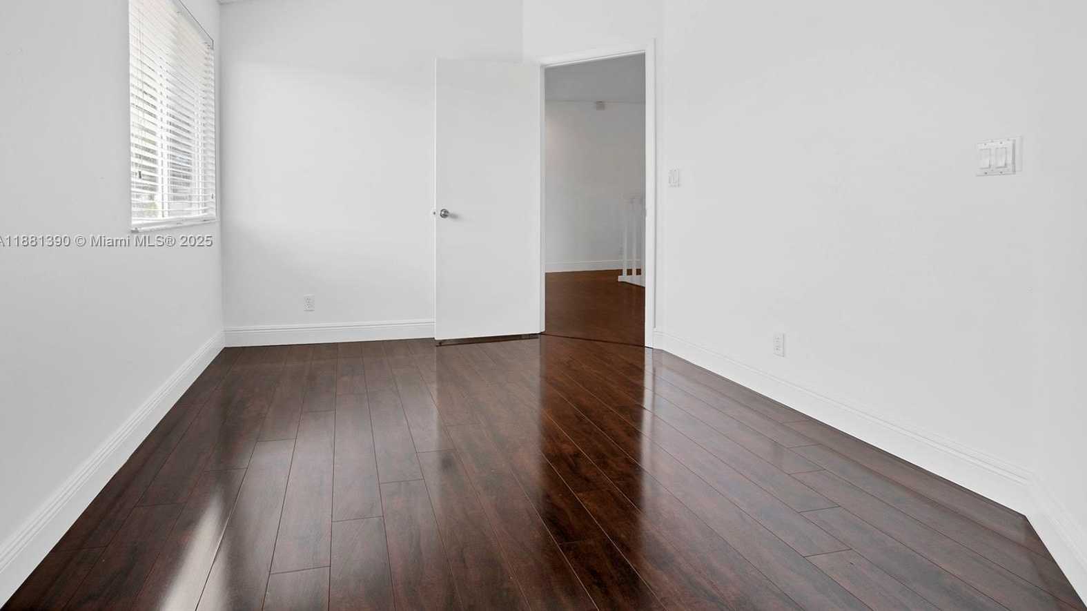 Small Image of 10096 COUNTRY BROOK RD, Boca Raton Number 27