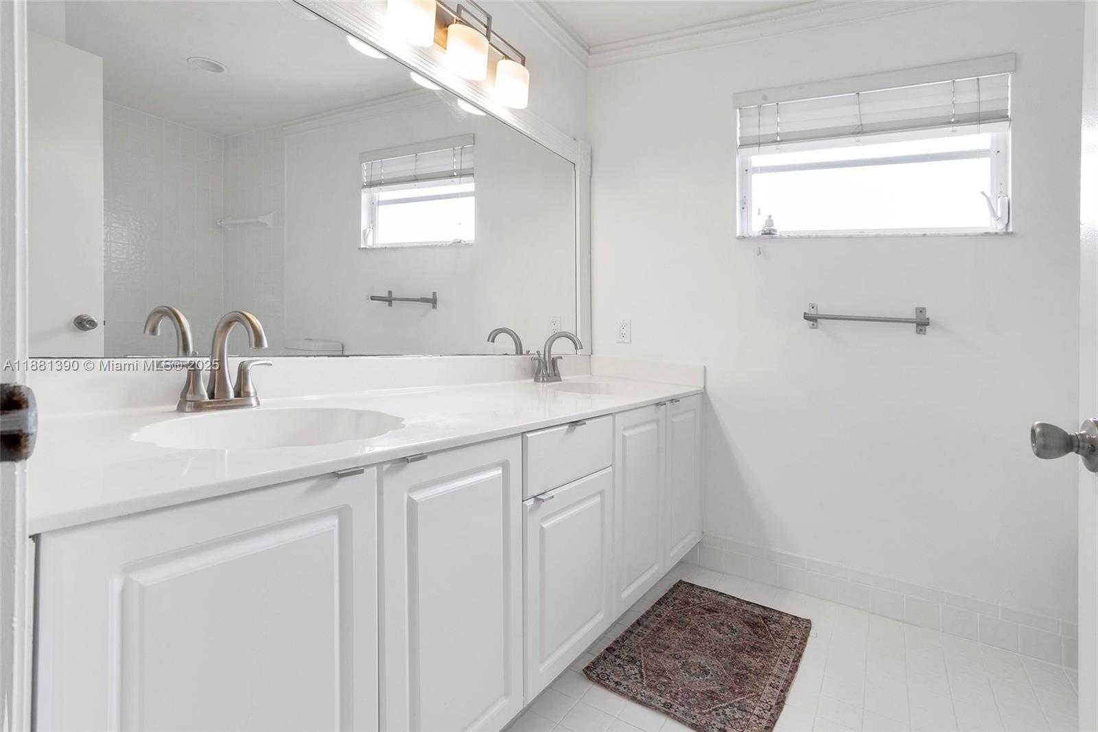Small Image of 10096 COUNTRY BROOK RD, Boca Raton Number 34
