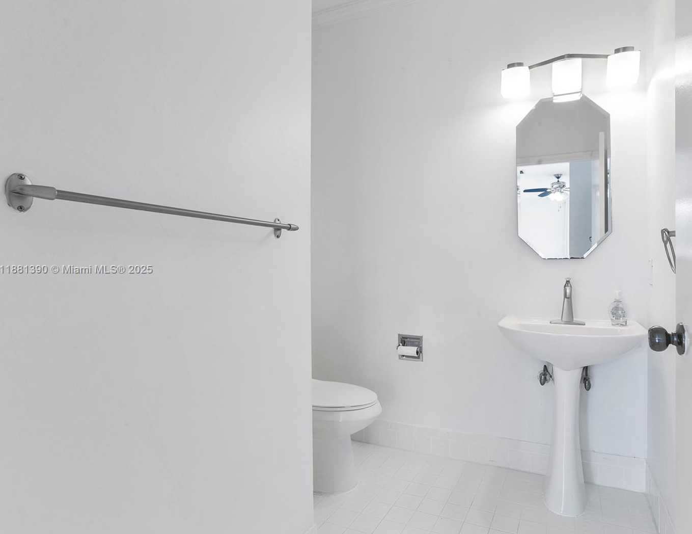 Small Image of 10096 COUNTRY BROOK RD, Boca Raton Number 35
