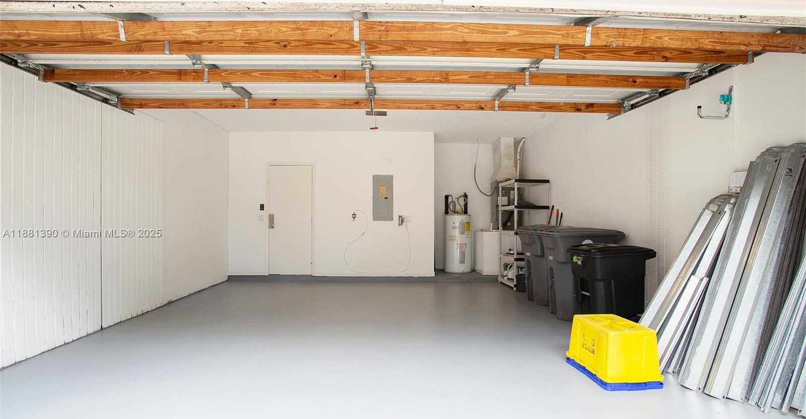 Small Image of 10096 COUNTRY BROOK RD, Boca Raton Number 37