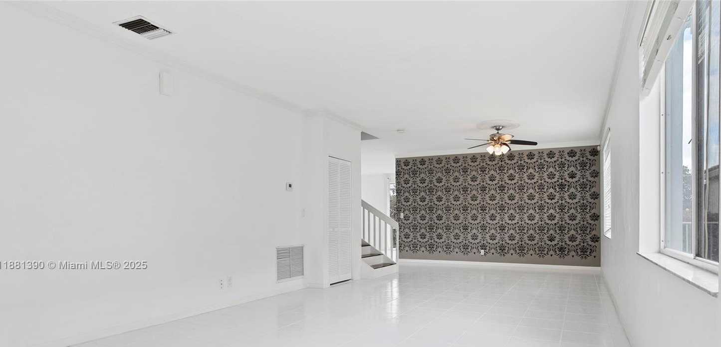 Small Image of 10096 COUNTRY BROOK RD, Boca Raton Number 4