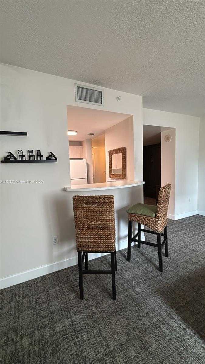 Small Image of 50 MENORES AVE #412, Coral Gables Number 9
