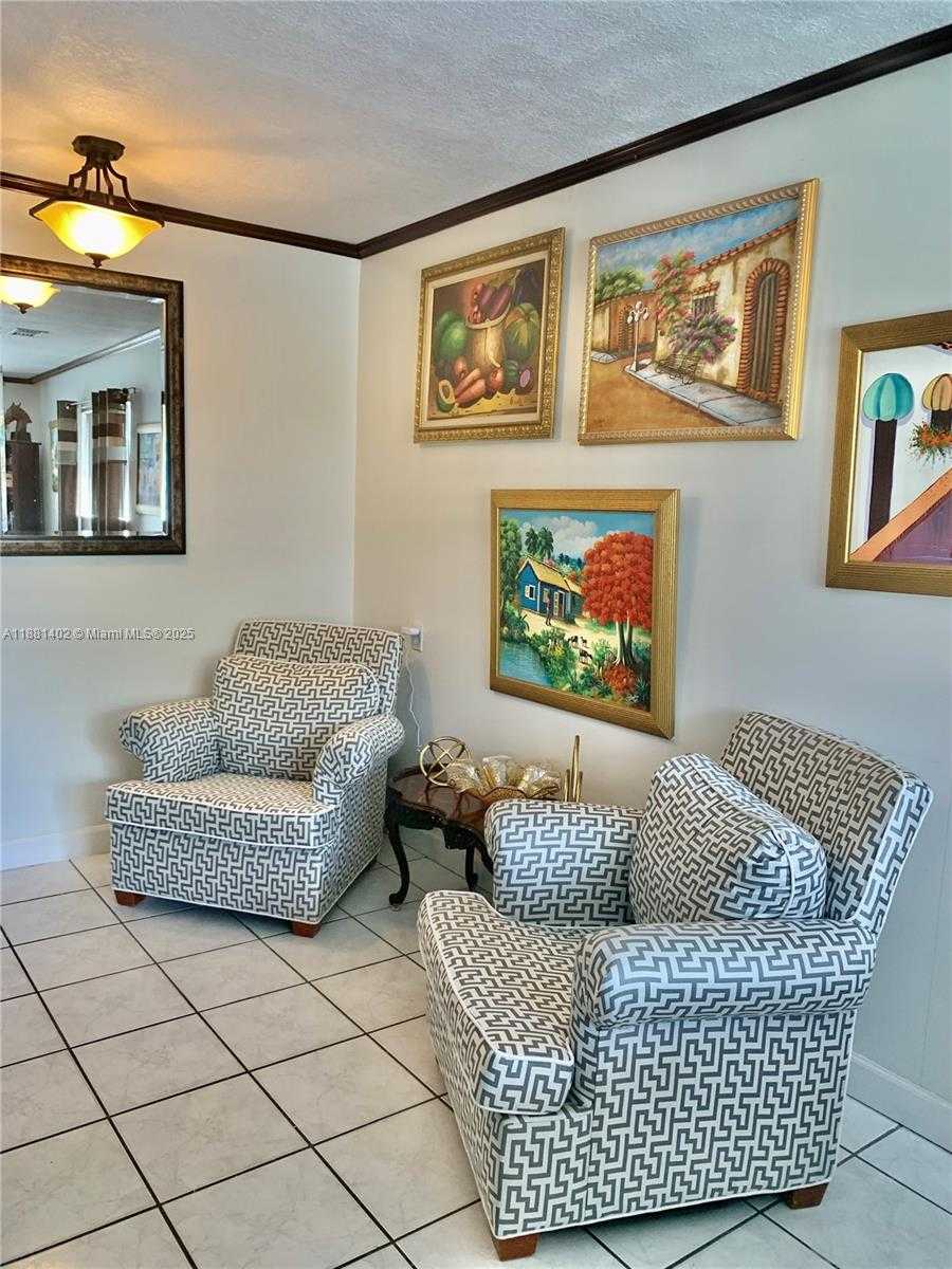 Small Image of 6180 SOUTH WEST 42ND CT, Davie Number 9