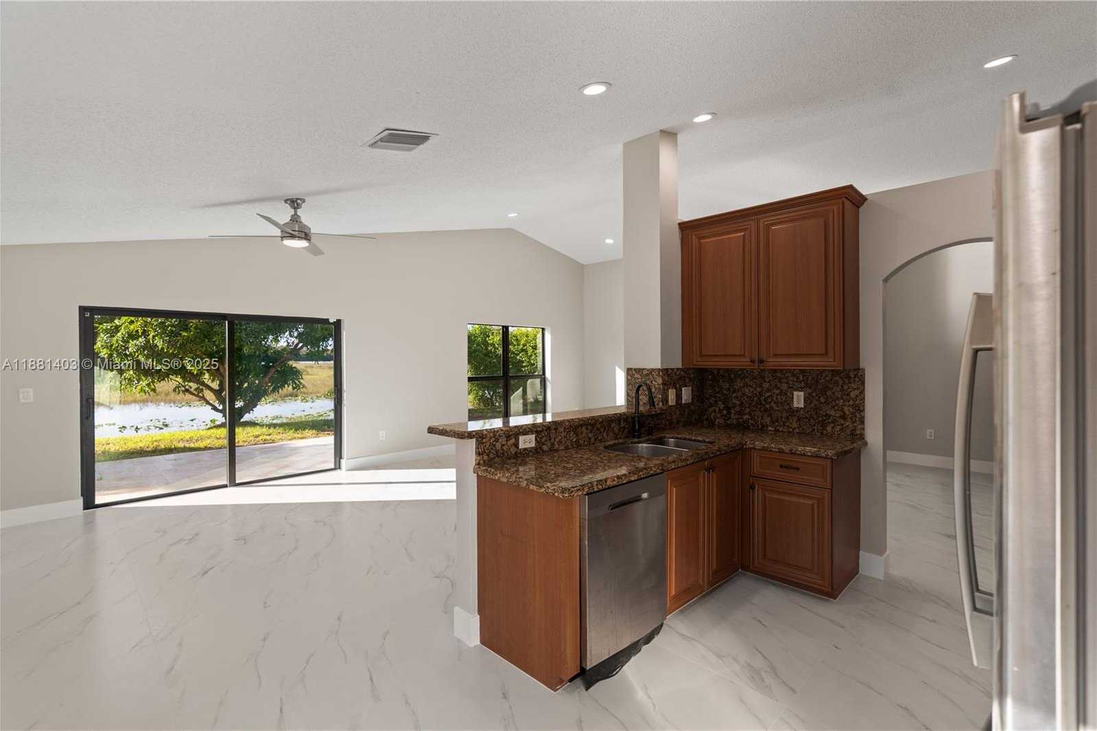 Small Image of 14340 NORTH WEST 11TH ST, Pembroke Pines Number 12