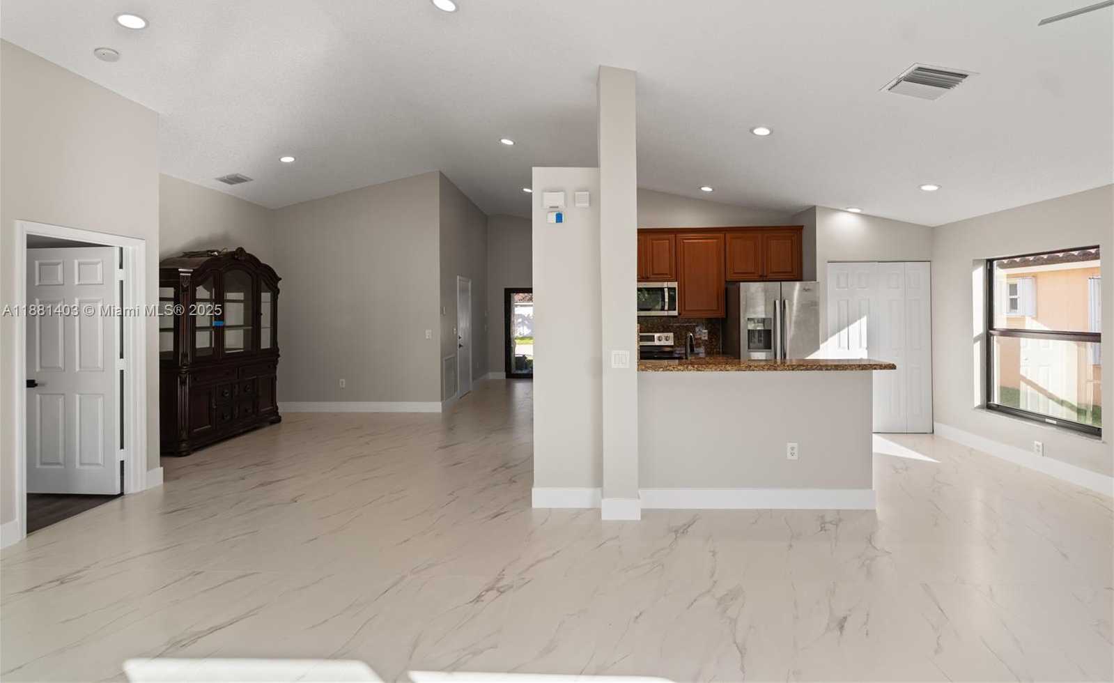 Small Image of 14340 NORTH WEST 11TH ST, Pembroke Pines Number 17