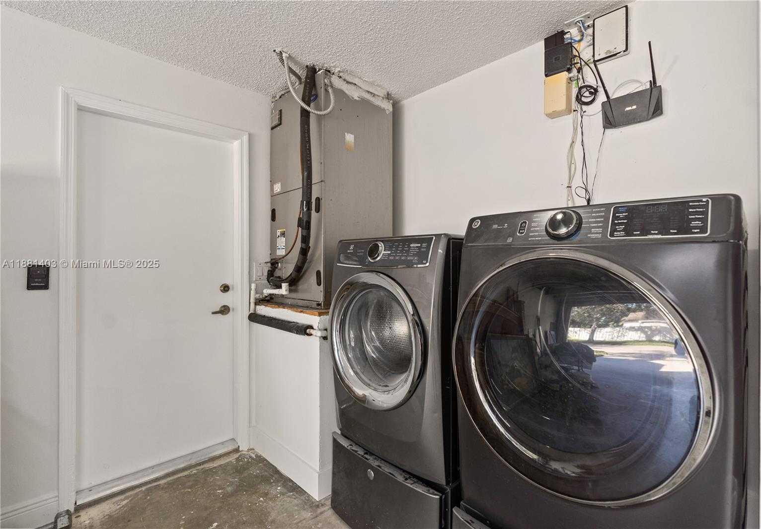 Small Image of 14340 NORTH WEST 11TH ST, Pembroke Pines Number 32