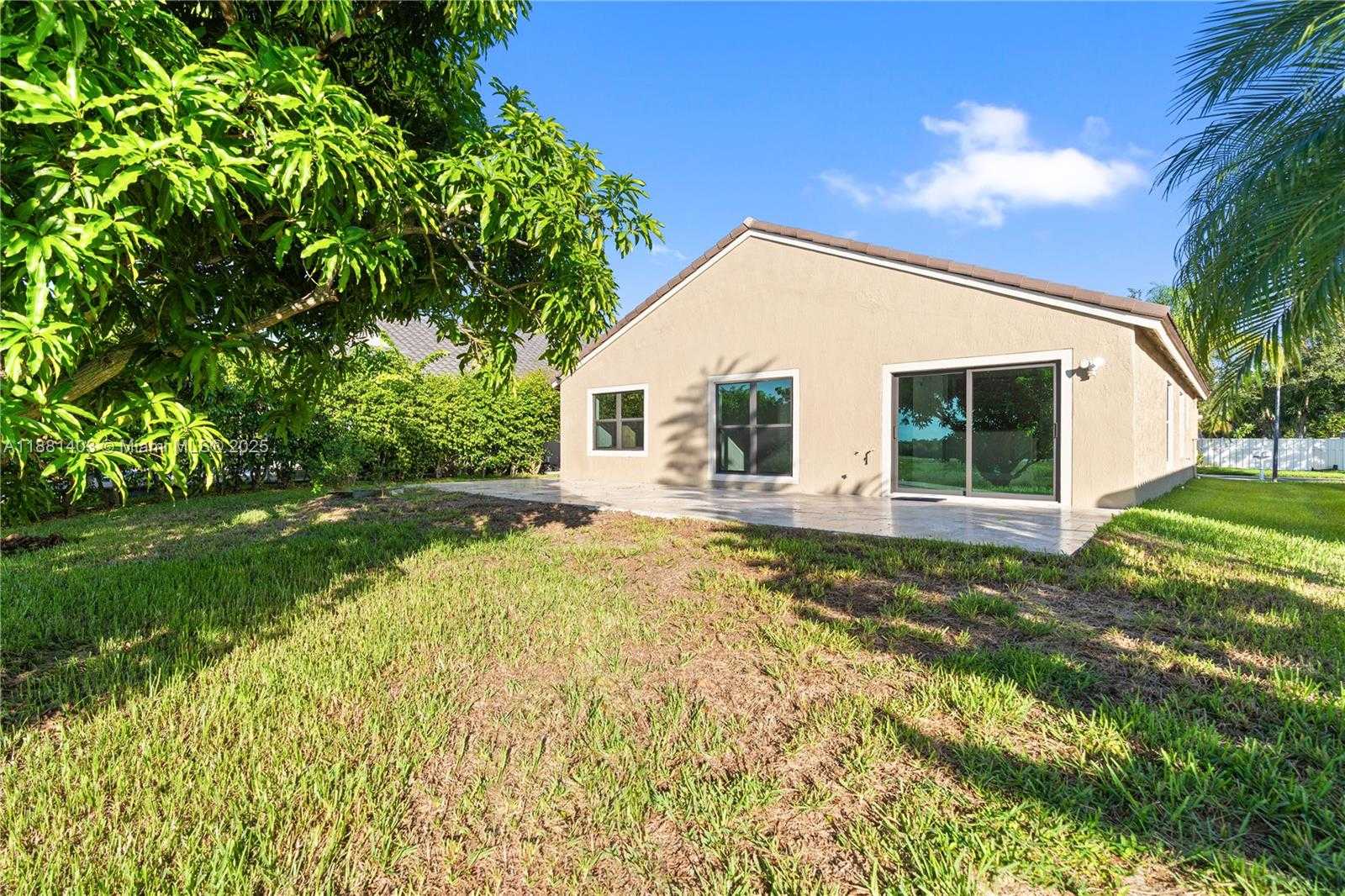 Small Image of 14340 NORTH WEST 11TH ST, Pembroke Pines Number 35