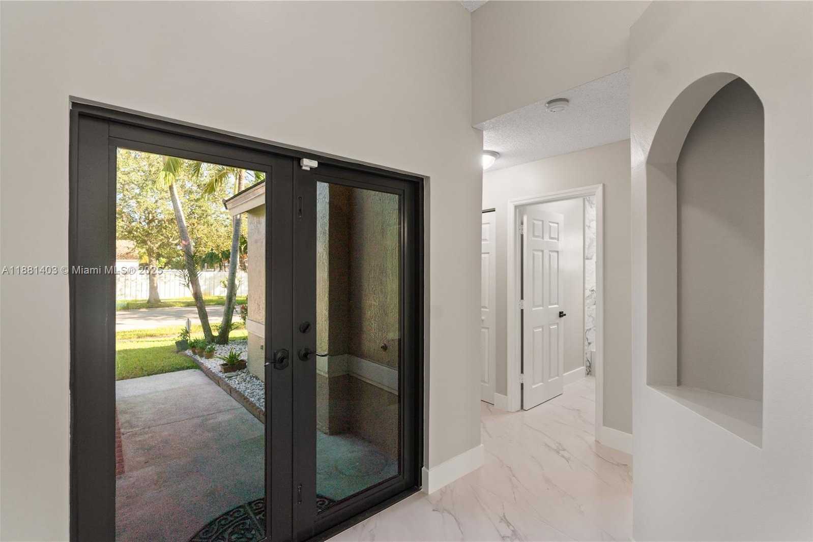 Small Image of 14340 NORTH WEST 11TH ST, Pembroke Pines Number 6