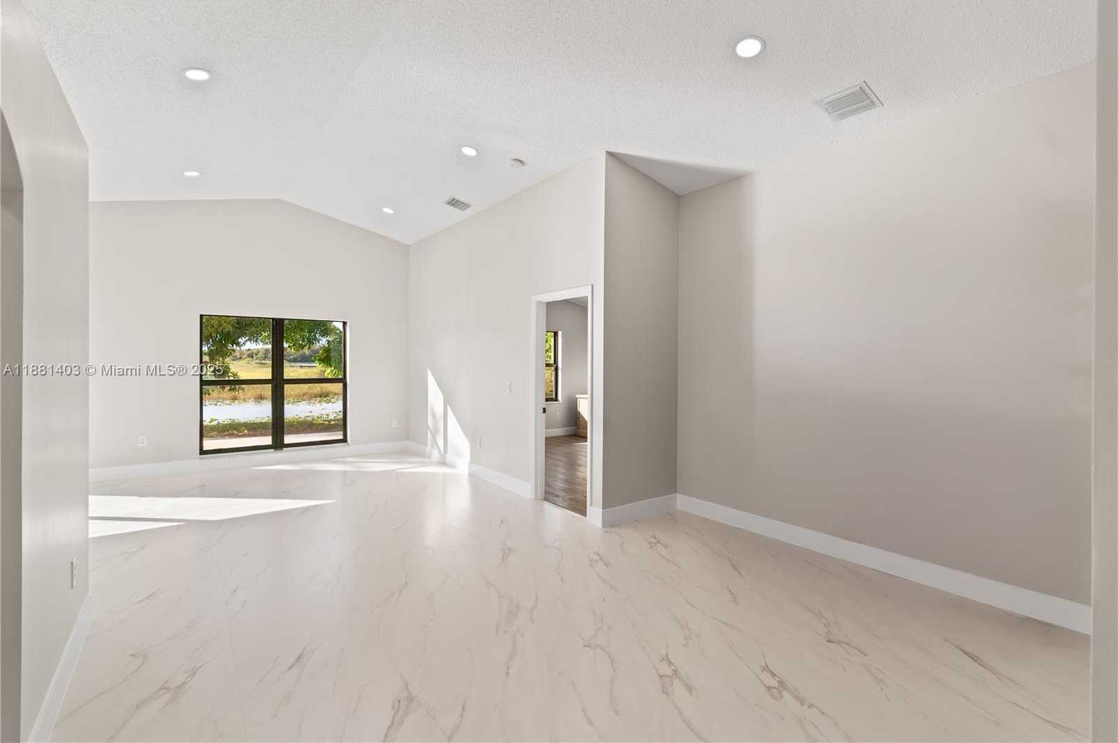 Small Image of 14340 NORTH WEST 11TH ST, Pembroke Pines Number 7