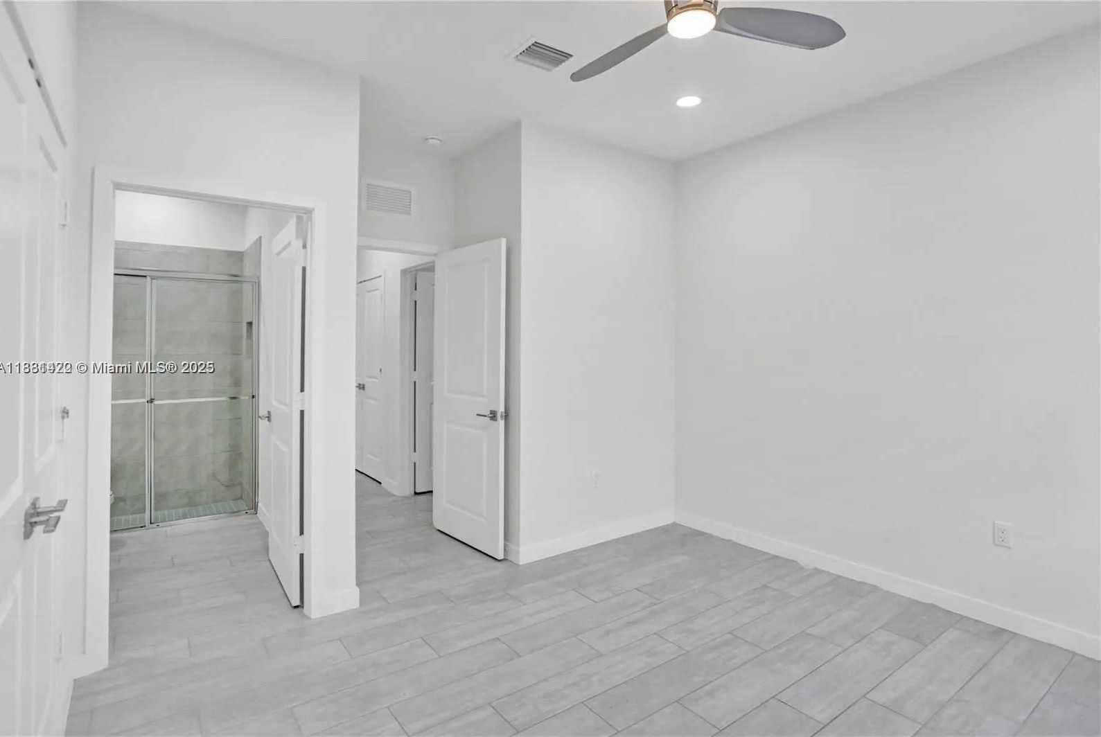 Small Image of 19815 SOUTH WEST 131ST CT, Miami Number 15