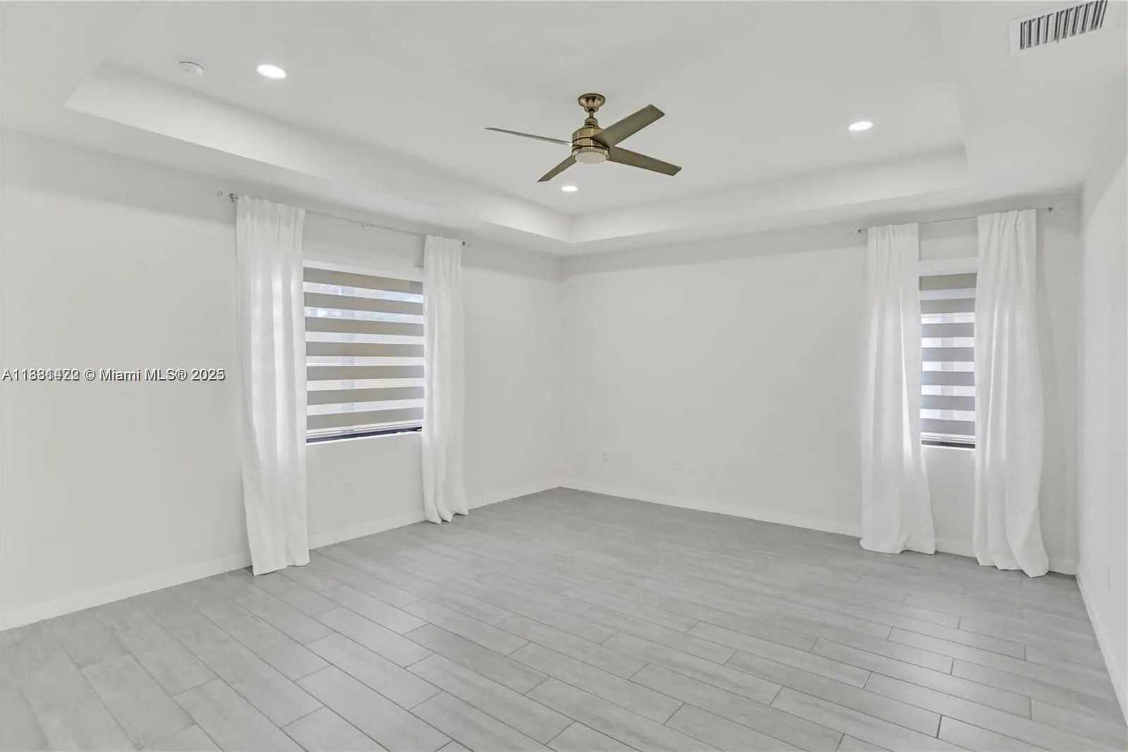 Small Image of 19815 SOUTH WEST 131ST CT, Miami Number 16