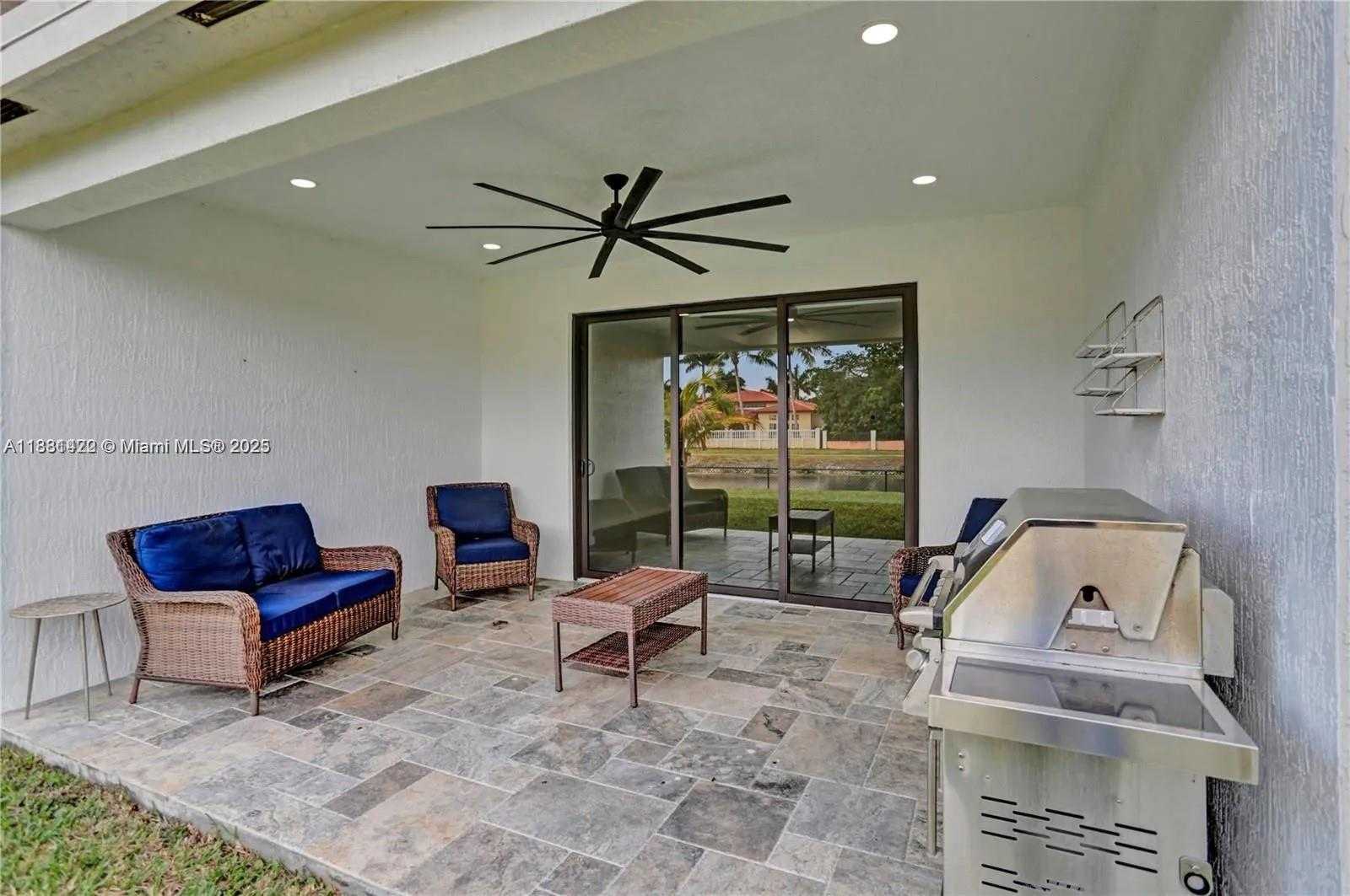 Small Image of 19815 SOUTH WEST 131ST CT, Miami Number 27