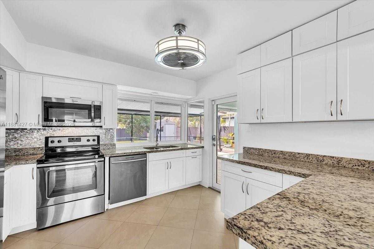 Small Image of 5250 SOUTH WEST 4TH CT, Plantation Number 14