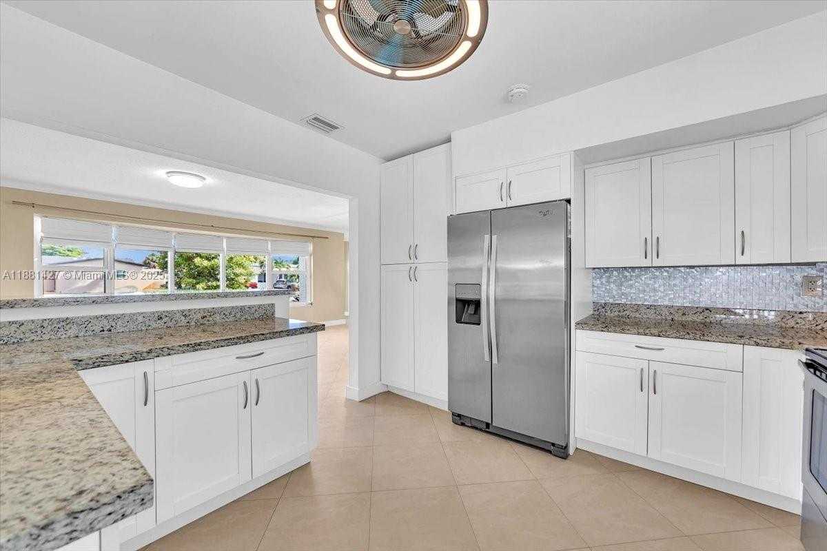 Small Image of 5250 SOUTH WEST 4TH CT, Plantation Number 16
