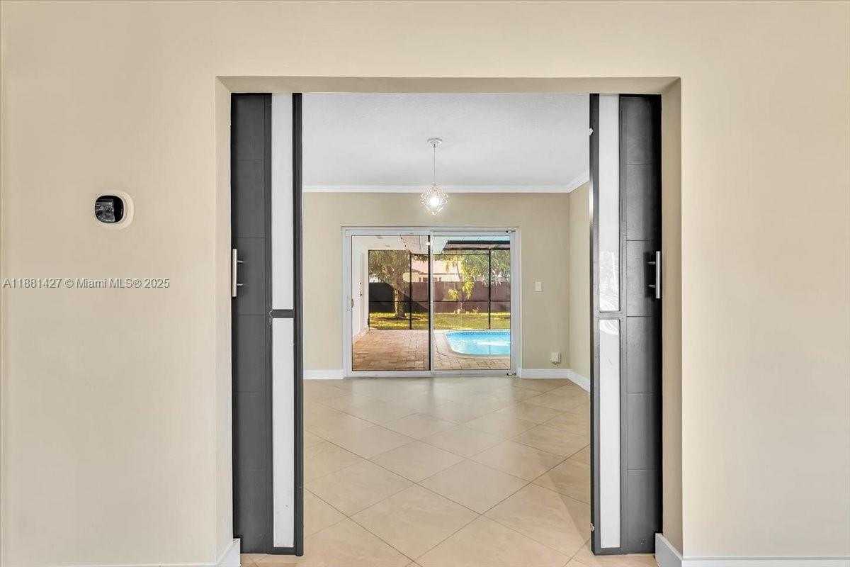 Small Image of 5250 SOUTH WEST 4TH CT, Plantation Number 21