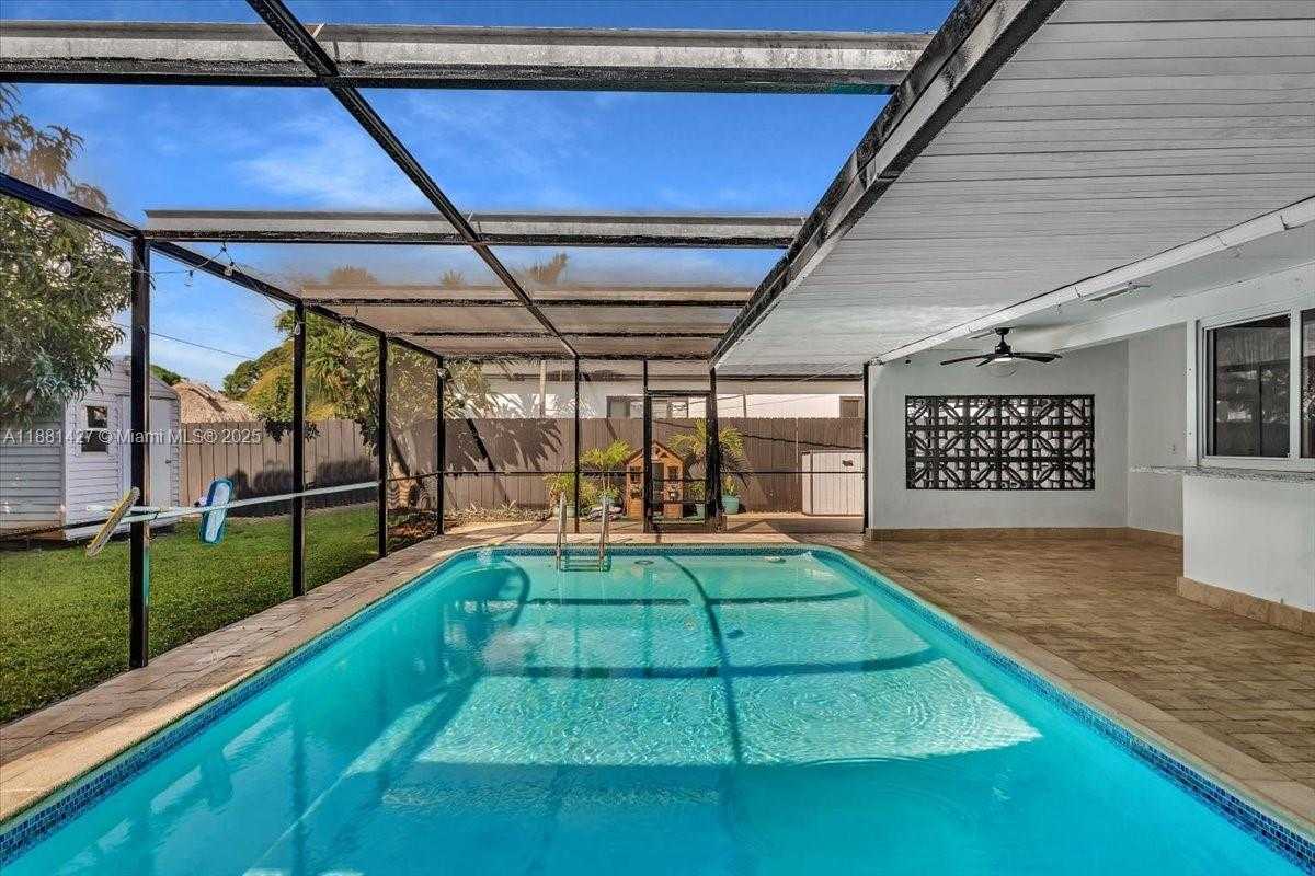 Small Image of 5250 SOUTH WEST 4TH CT, Plantation Number 3
