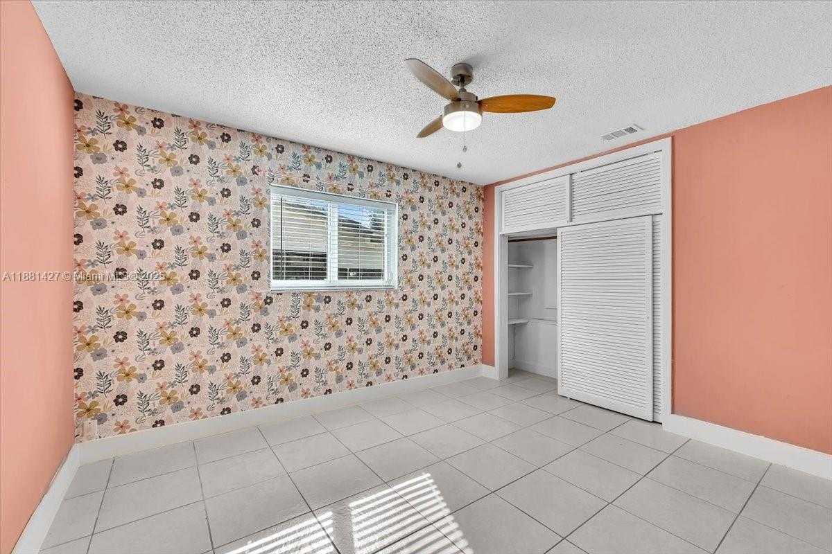 Small Image of 5250 SOUTH WEST 4TH CT, Plantation Number 33