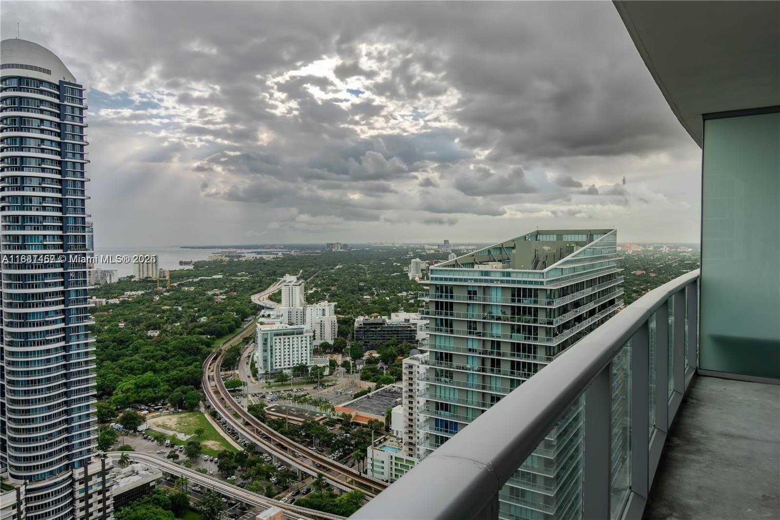Small Image of 1100 SOUTH MIAMI AVE #4003, Miami Number 7