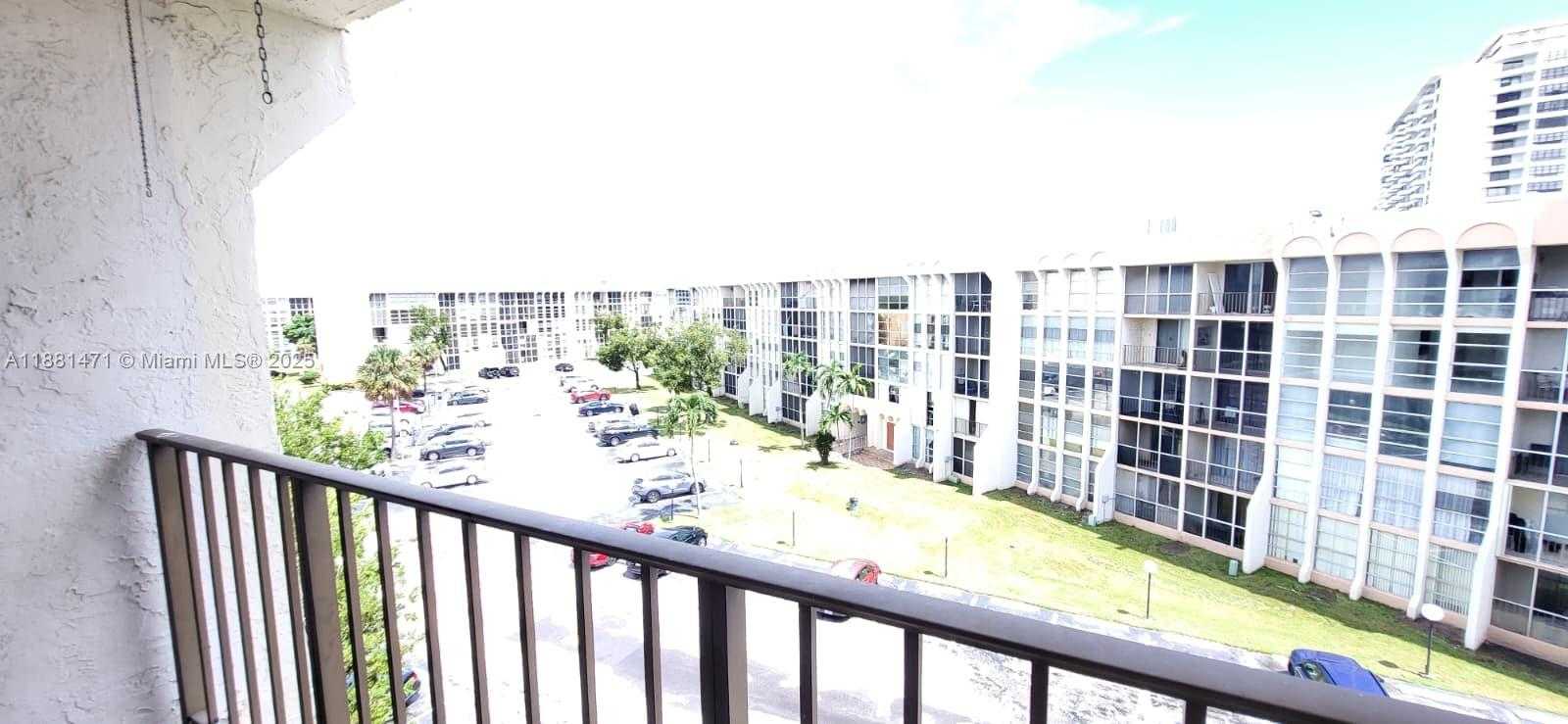 Small Image of 601 THREE ISLANDS BLVD #510, Hallandale Beach Number 8