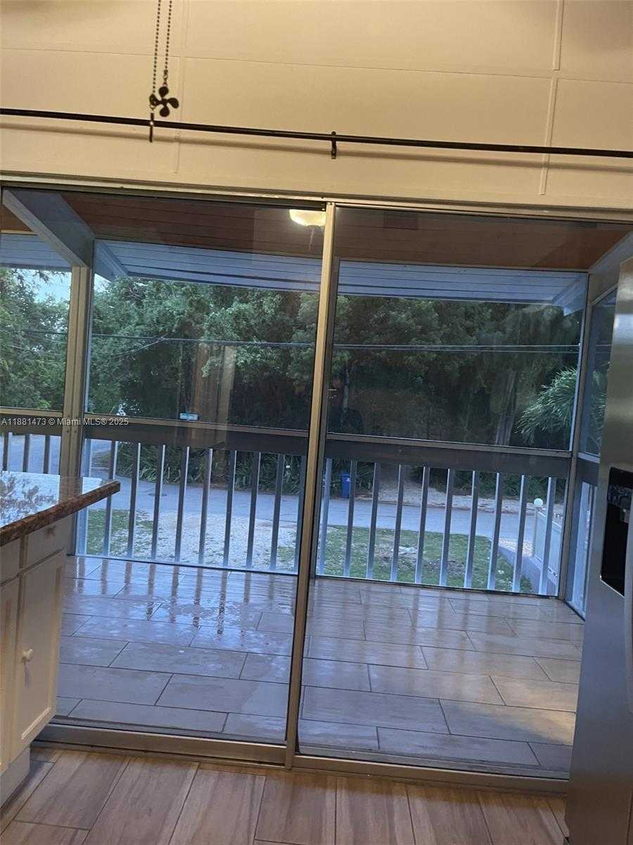 Small Image of 141 GUMBO LIMBO DR, Key Largo Number 14