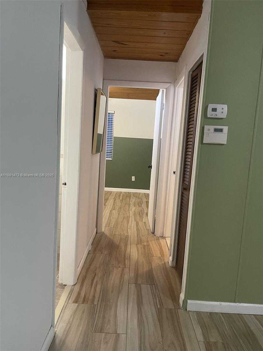 Small Image of 141 GUMBO LIMBO DR, Key Largo Number 15
