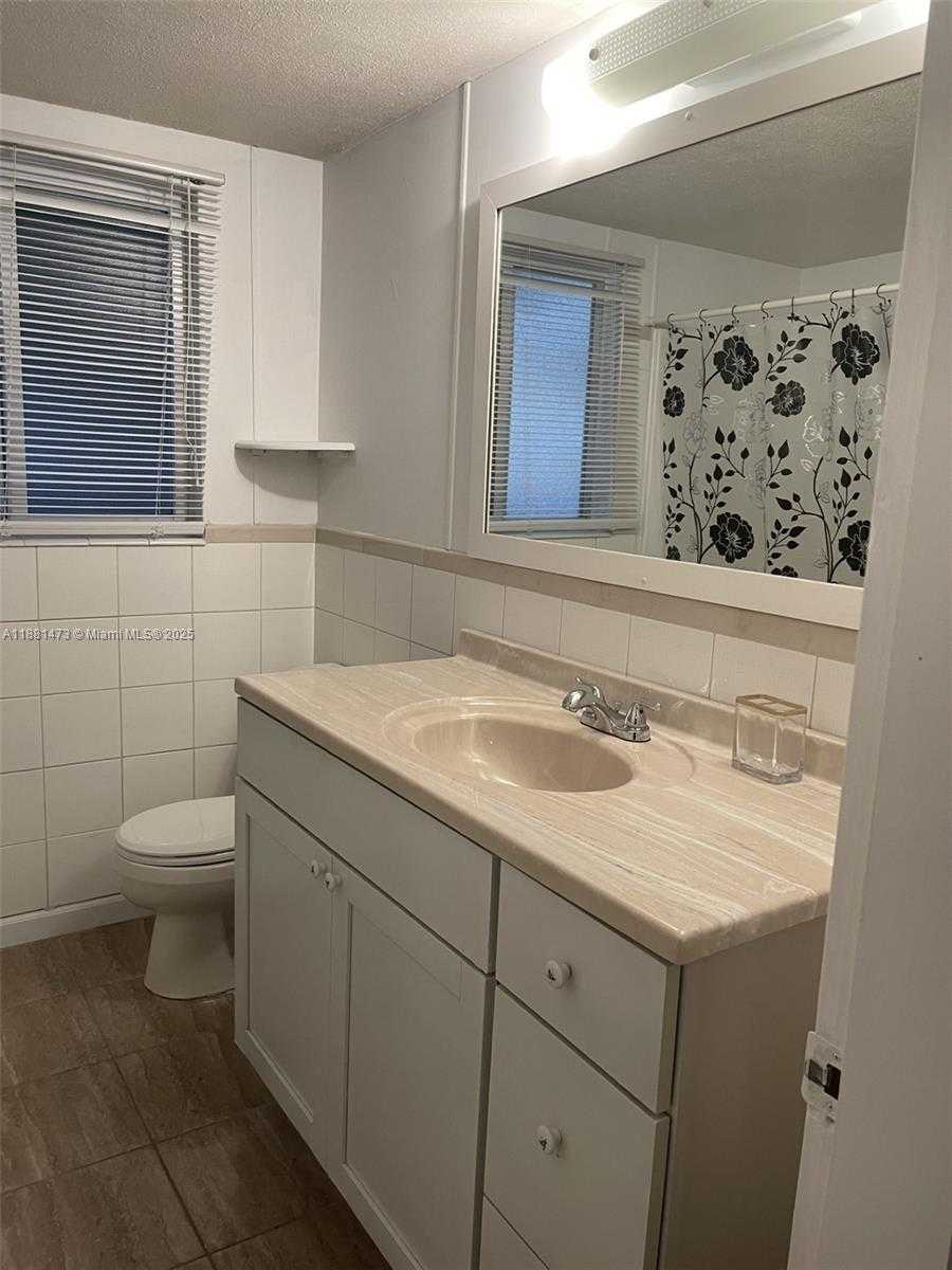 Small Image of 141 GUMBO LIMBO DR, Key Largo Number 16