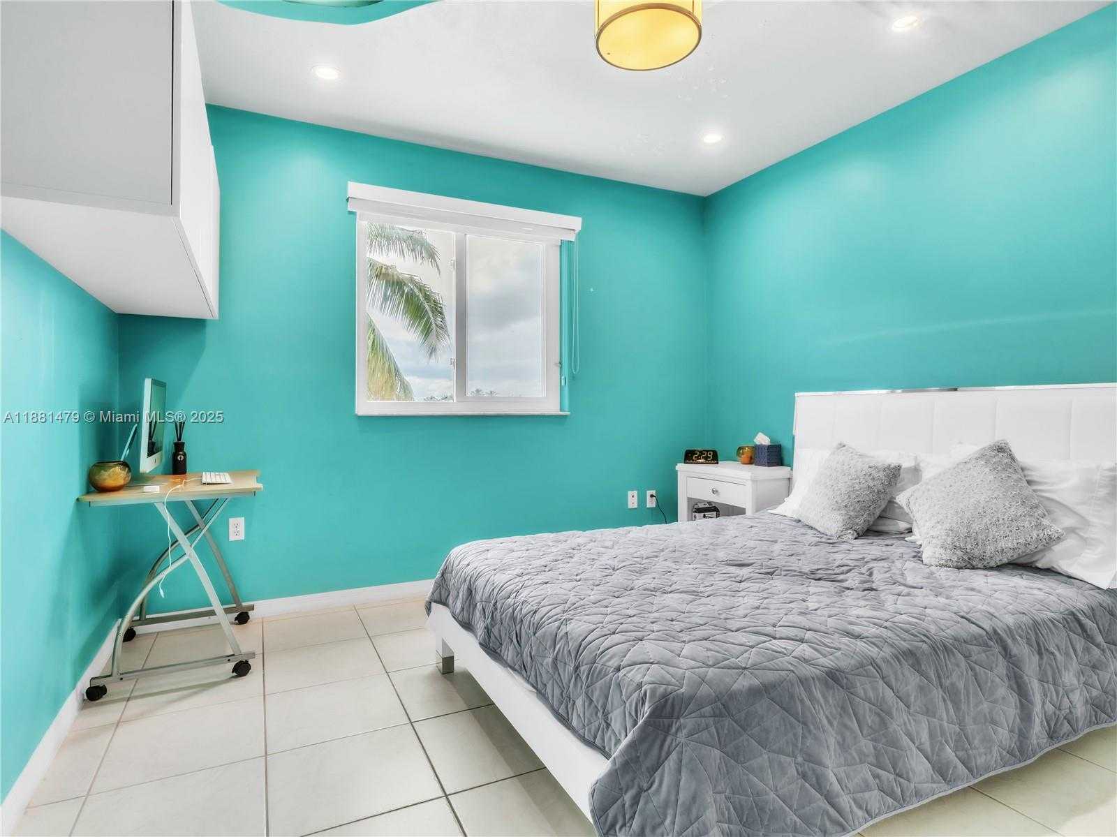 Small Image of 3366 SOUTH WEST 152ND PL, Miami Number 15