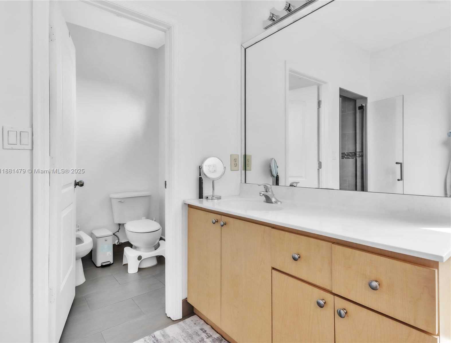 Small Image of 3366 SOUTH WEST 152ND PL, Miami Number 23
