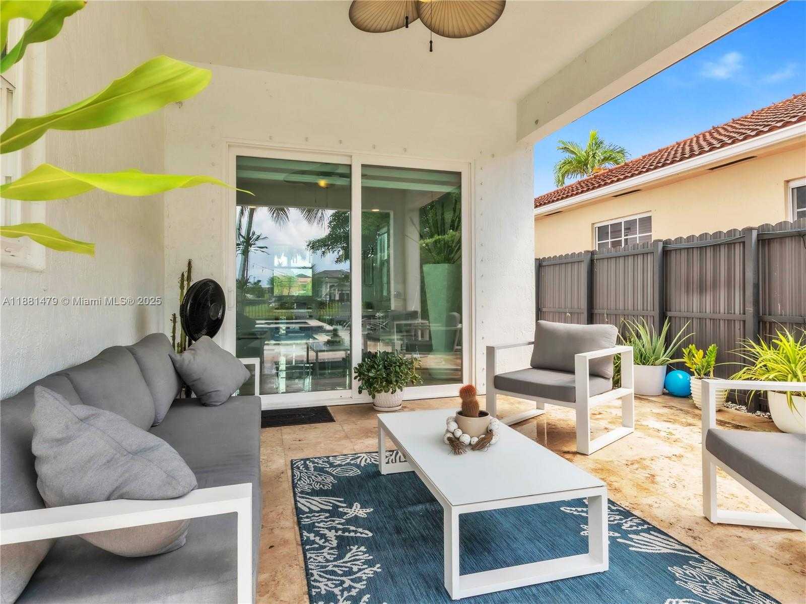 Small Image of 3366 SOUTH WEST 152ND PL, Miami Number 27