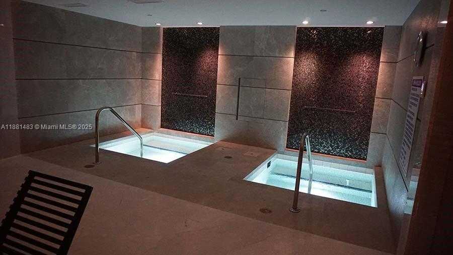 Small Image of 1010 BRICKELL AVE #2304, Miami Number 15