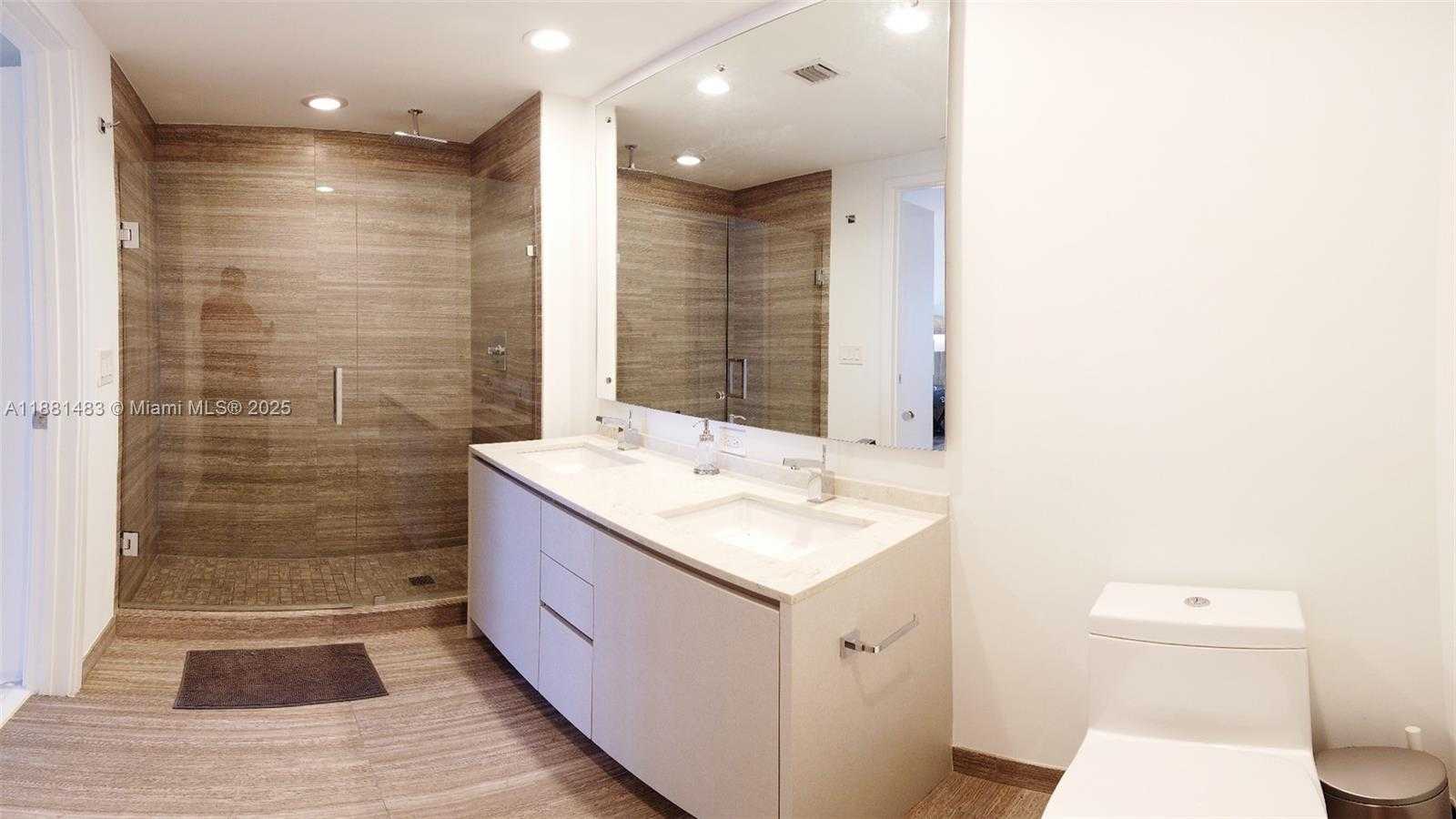 Small Image of 1010 BRICKELL AVE #2304, Miami Number 18