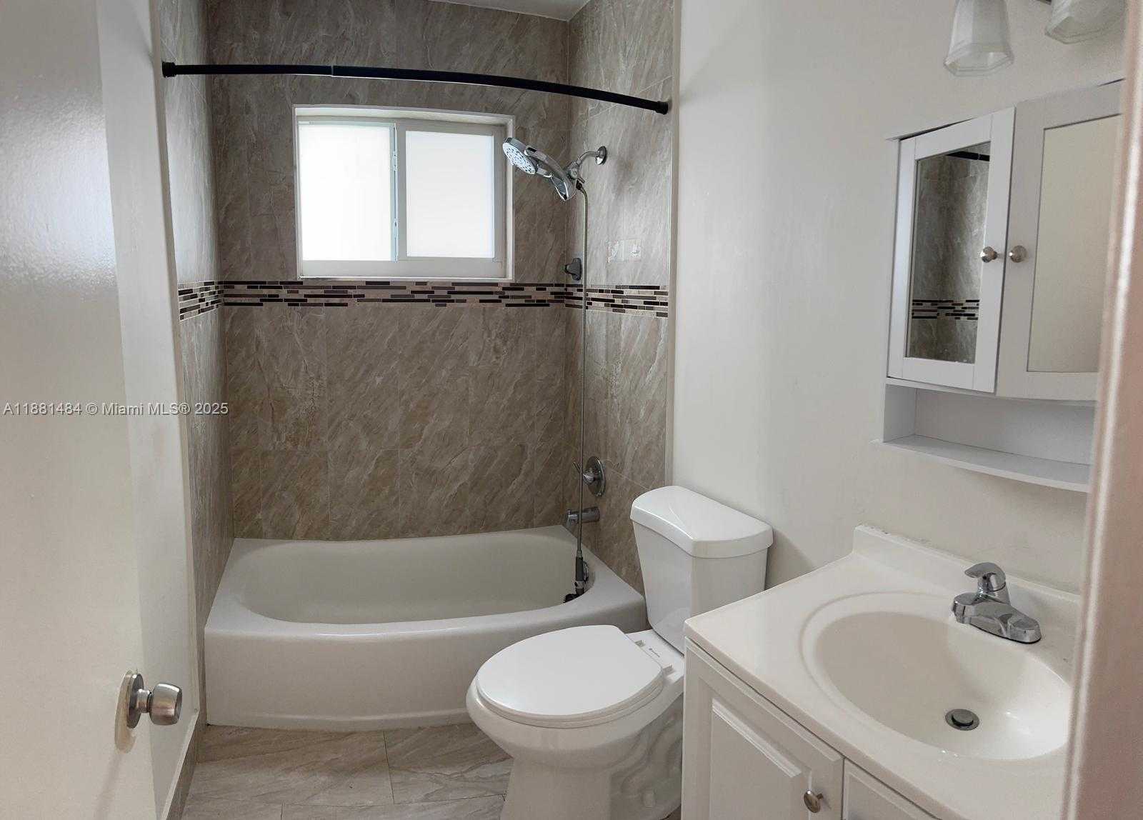 Small Image of 20923 SOUTH WEST 117TH AVE, Miami Number 7