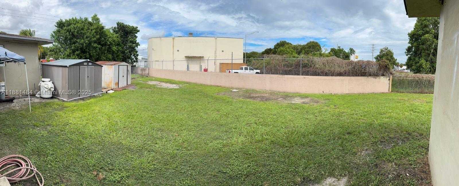 Small Image of 20923 SOUTH WEST 117TH AVE, Miami Number 9