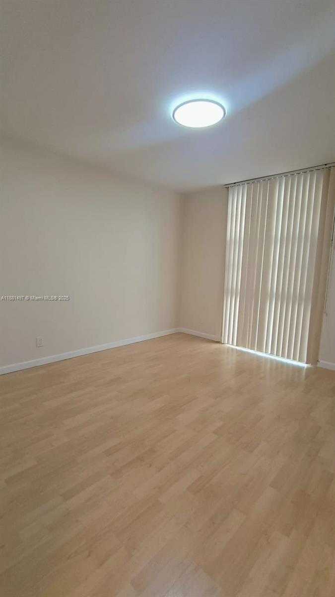 Small Image of 3475 NORTH COUNTRY CLUB DR #408, Aventura Number 11